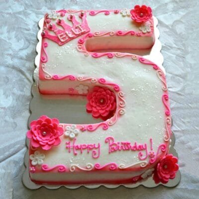 5th Birthday Fondant Vanilla Cake - 3 Kg.