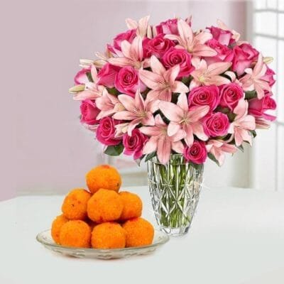 Laddu With Roses & Lily In A Vase