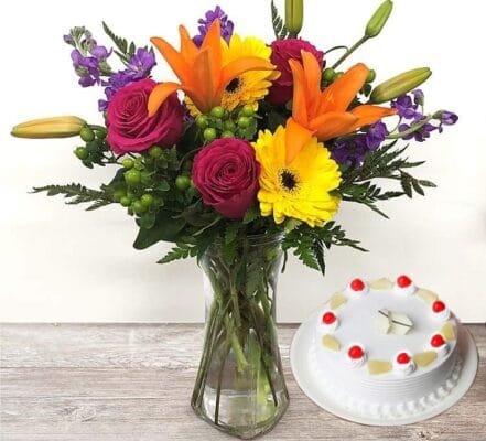Best floral Bouquet with Pineapple Cake