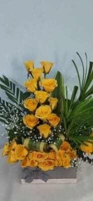 Bright 30 Yellow Roses