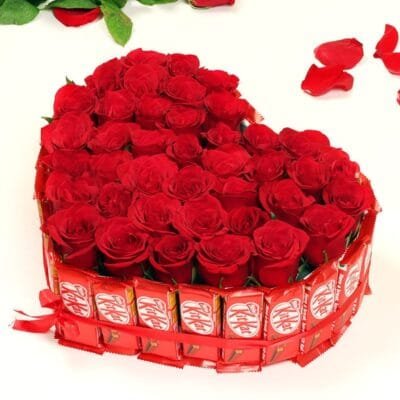 Rosey KitKat Arrangement